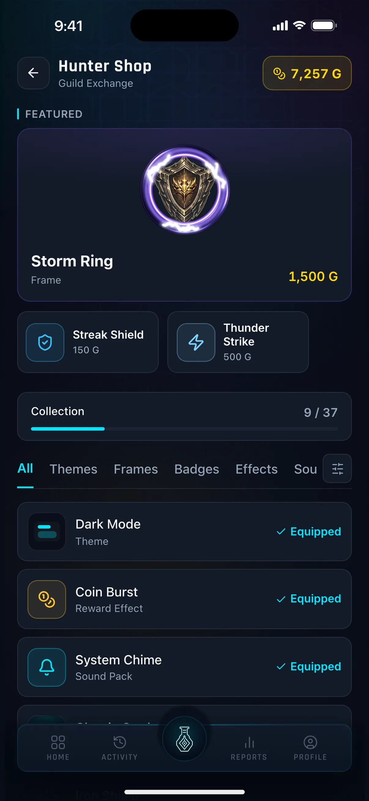 Hunter Vault Hunter Shop with a Gold balance, a featured frame, Streak Shields for 150 Gold, and tabs for themes, frames, badges, effects and sound packs